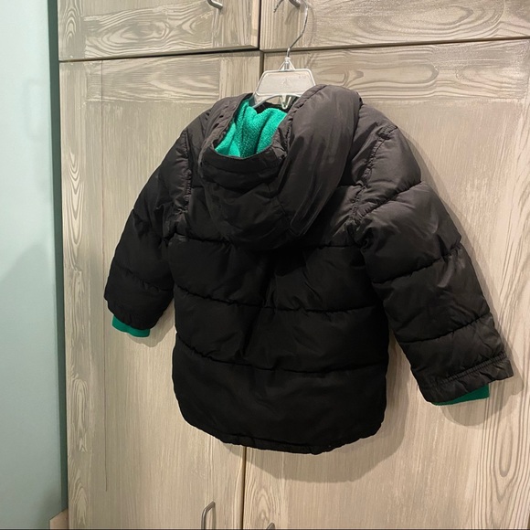 Boys Old Navy Black and Green Puffer Coat size 4T - Picture 2 of 7
